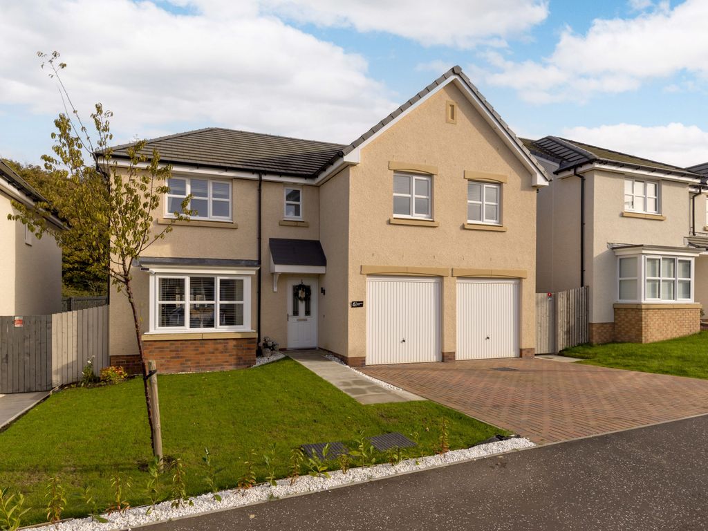 5 bed detached house for sale in 6 Brotherton Wood, Livingston EH54, £399,000