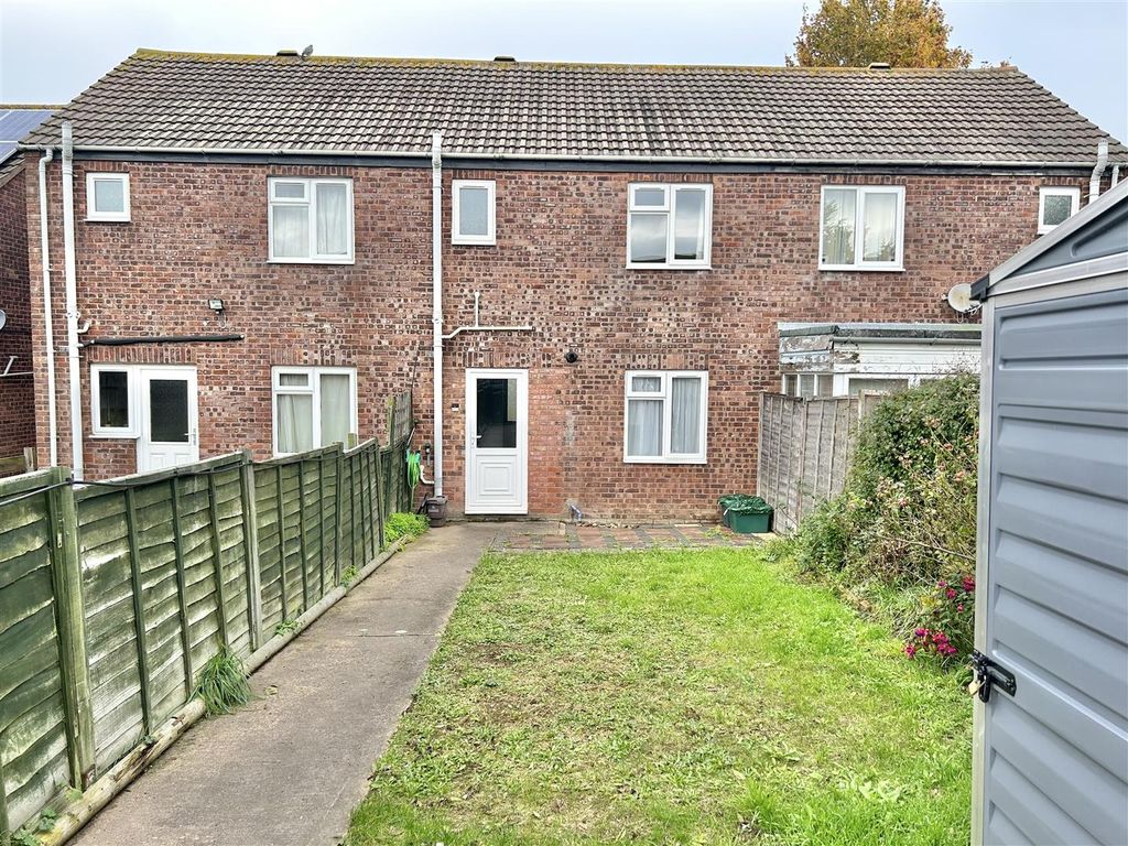 2 bed terraced house for sale in Chadwick Close, Tuffley, Gloucester GL4, £225,000