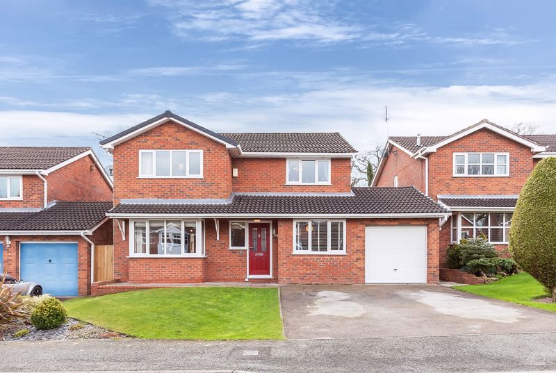 4 bed detached house for sale in Wolstanholme Close, Congleton CW12, £425,000