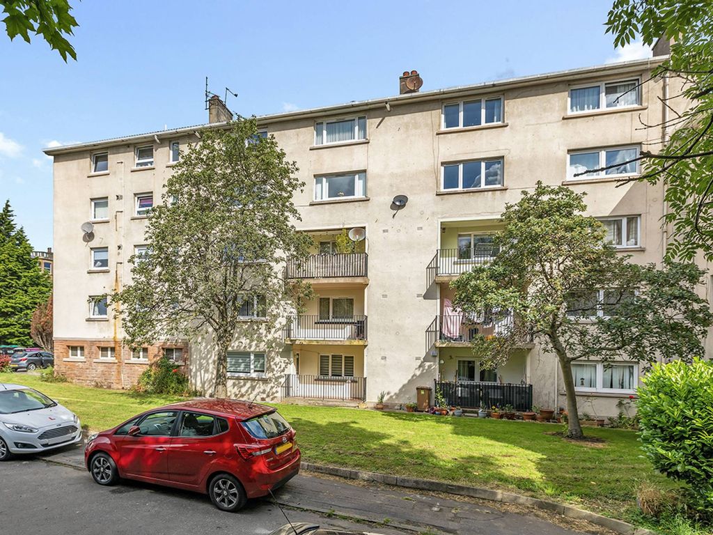 2 bed flat for sale in Craighall Road, Trinity, Edinburgh EH6, £180,000