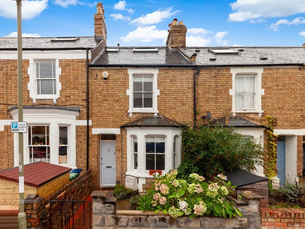 3 bed terraced house for sale in Hurst Street, Oxford OX4, £650,000