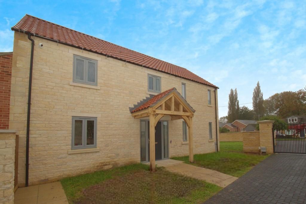 New home, 3 bed detached house for sale in High Bank Gardens, Deeping St James PE6, £595,000