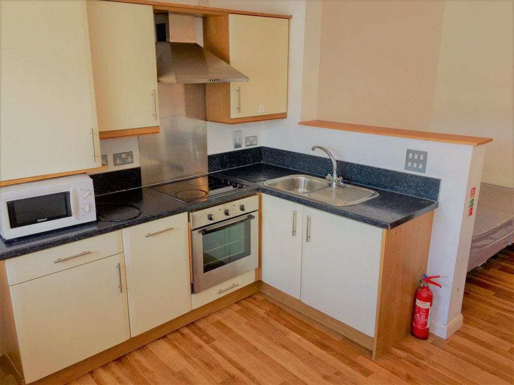 Studio to rent in The Kingsway, Portland House, City Centre, Swansea SA1, £625 pcm