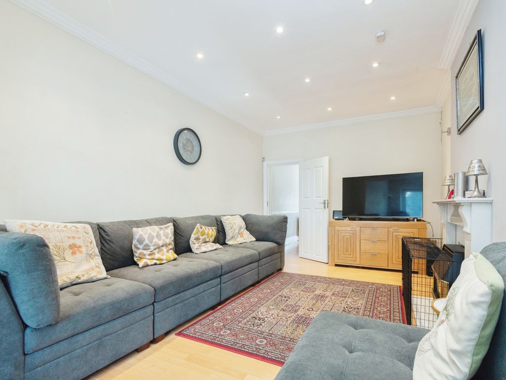 5 bed semi-detached house for sale in Brigstock Road, Thornton Heath CR7, £595,000