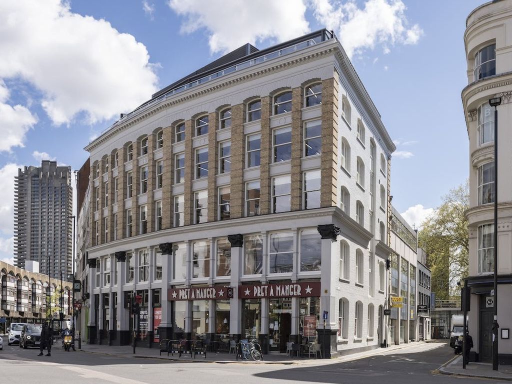 Office to let in Charterhouse Buildings, London EC1M, £18,000 pa