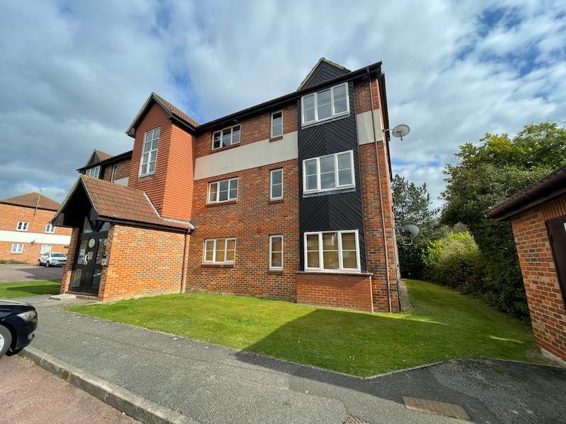 1 bed flat for sale in Duarte Place, Chafford Hundred, Grays RM16, £195,000