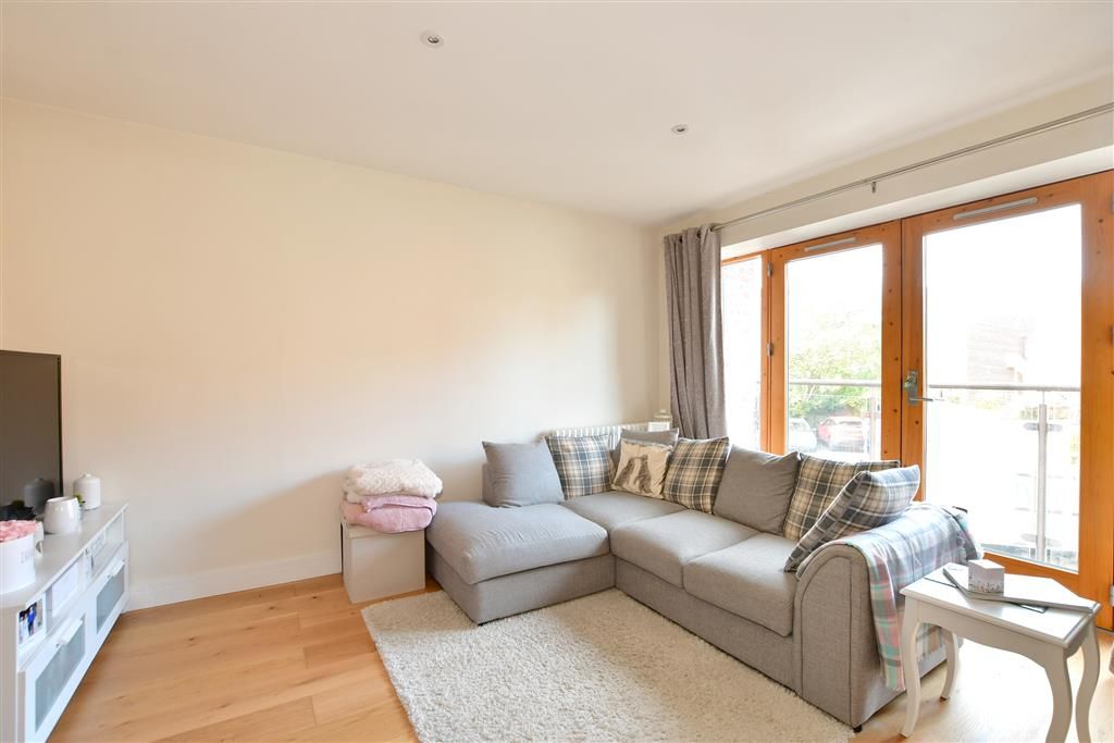 1 bed flat for sale in Gower Road, Haywards Heath, West Sussex RH16, £220,000