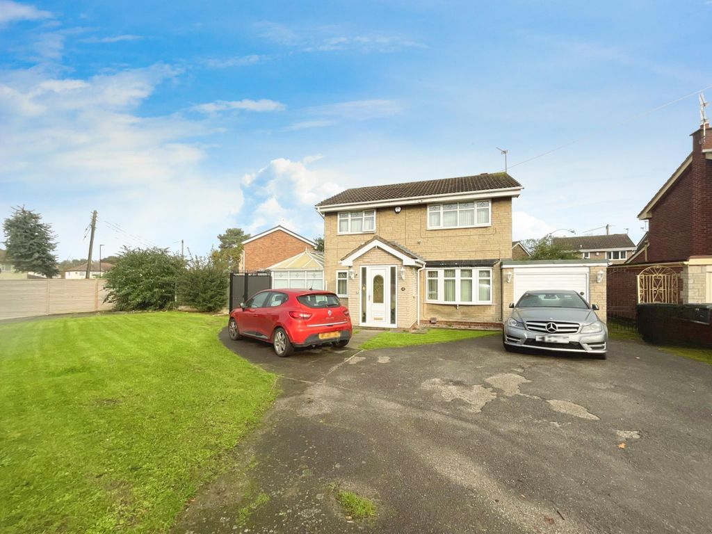 4 bed detached house for sale in Nutwell Lane, Armthorpe, Doncaster DN3, £295,000