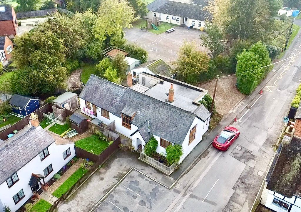 5 bed detached house for sale in The Old School, Akeley, Buckingham, Buckinghamshire MK18, £850,000