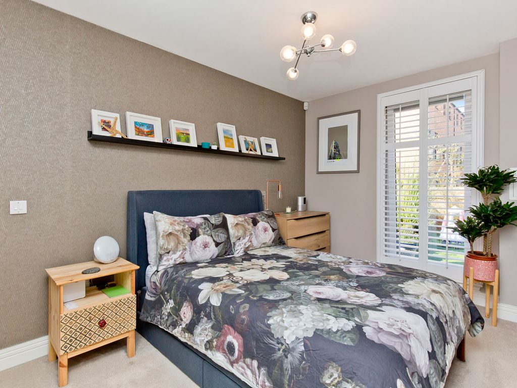 3 bed flat for sale in 3 Hudson Gait, Leith, Edinburgh EH6, £380,000