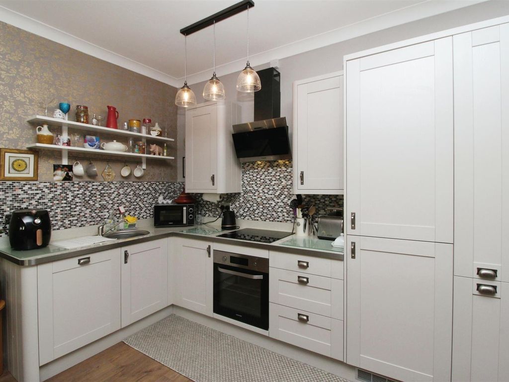 1 bed flat for sale in Nicholas Road, Crosby, Liverpool L23, £120,000