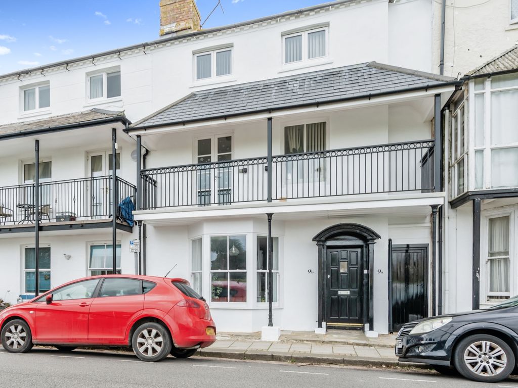 1 bed flat for sale in Waterloo Square, Bognor Regis PO21, £210,000