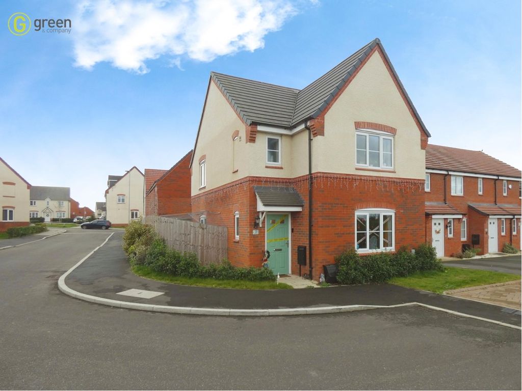 3 bed detached house for sale in Hewett Close, Coton Green, Tamworth B79, £289,950