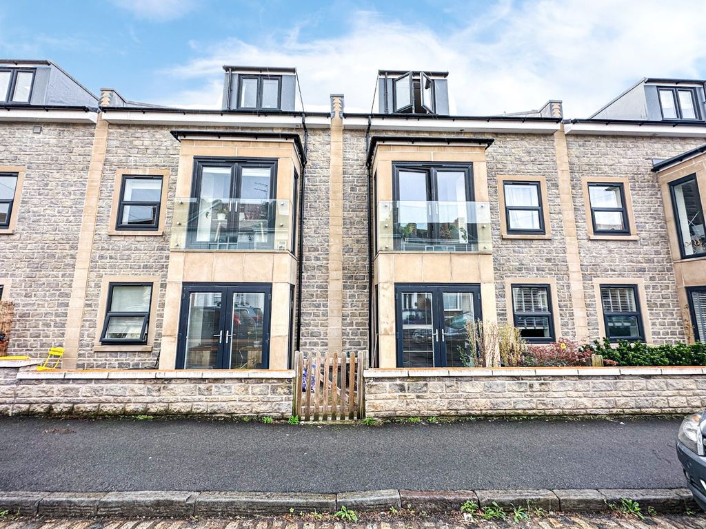 2 bed flat for sale in Lacie Court, Gilbert Road, Redfield, City Of Bristol BS5, £300,000