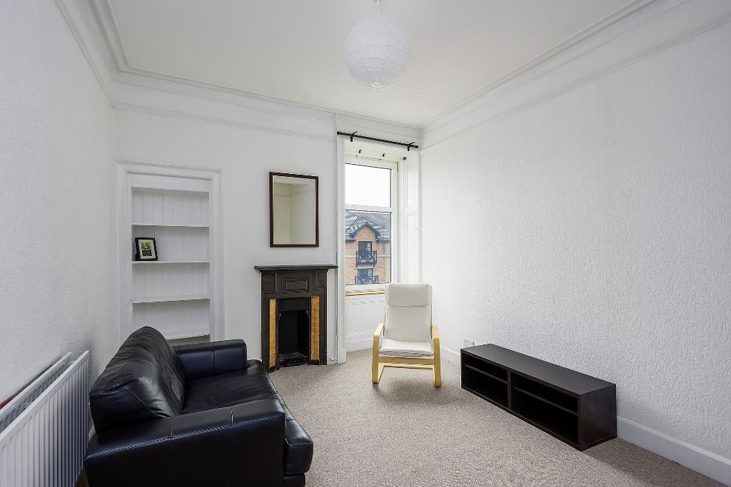 1 bed flat to rent in Roseburn Street, Murrayfield, Edinburgh EH12, £1,050 pcm