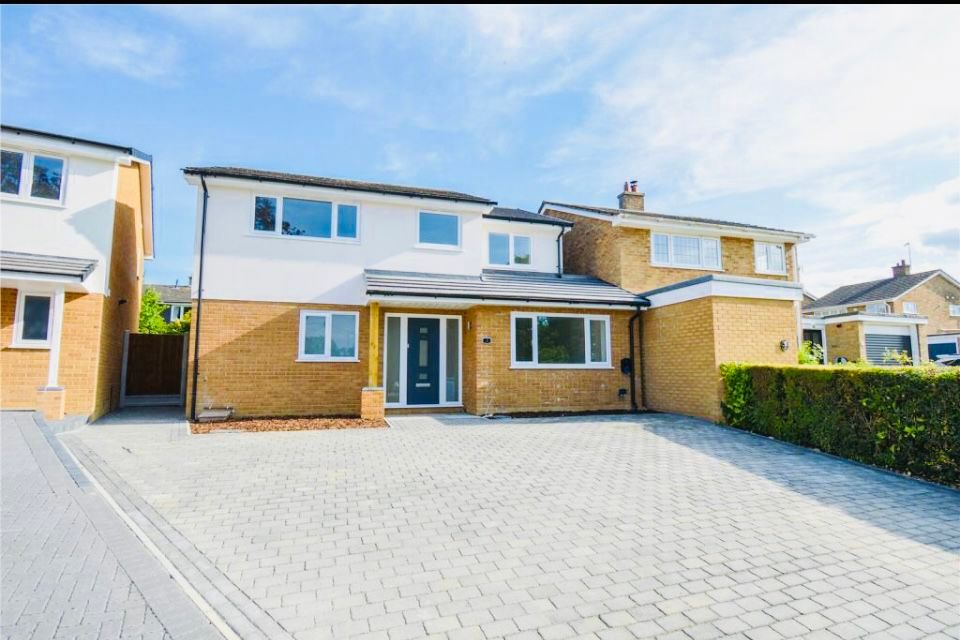 4 bed detached house for sale in Tomlyns Close, Hutton, Brentwood CM13, £700,000