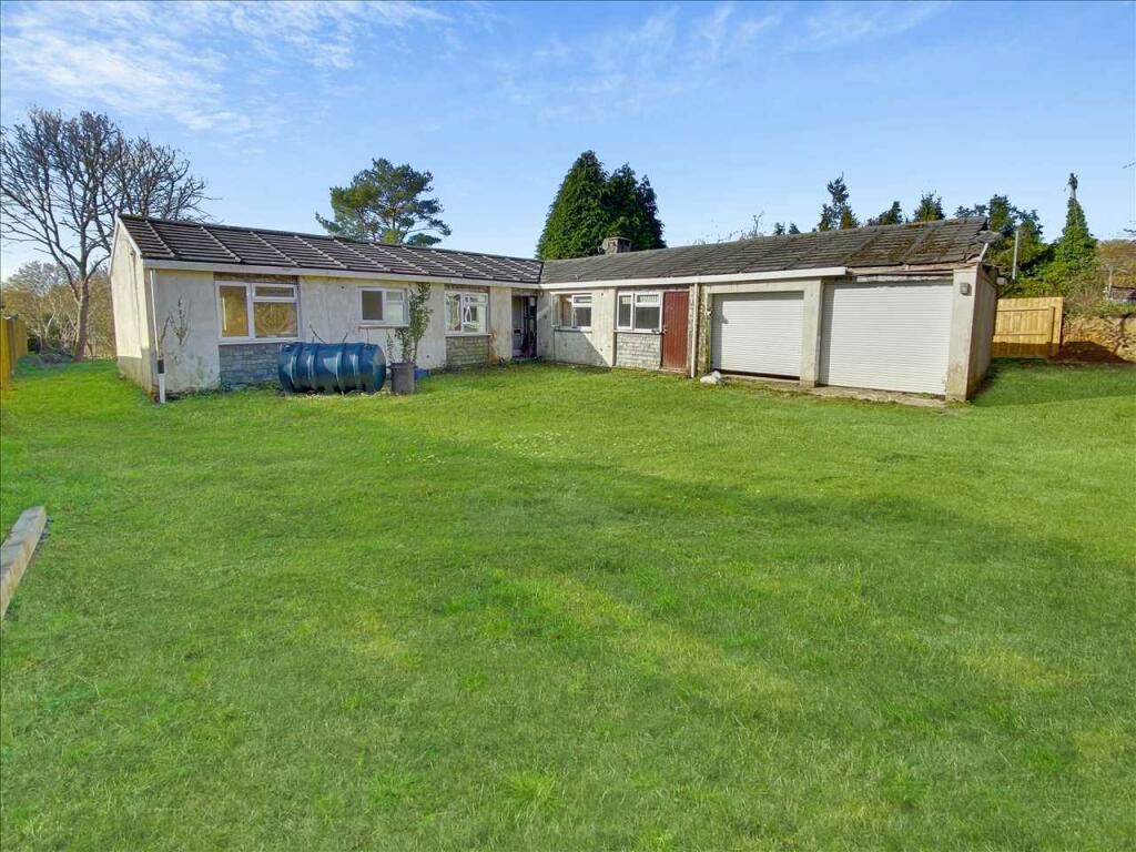 4 bed bungalow for sale in New Hill Estate, Grampound, Truro TR2, £270,000