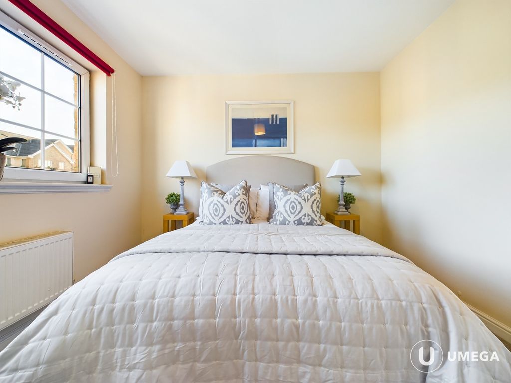 2 bed flat for sale in Roseburn Maltings, Roseburn, Edinburgh EH12, £299,000