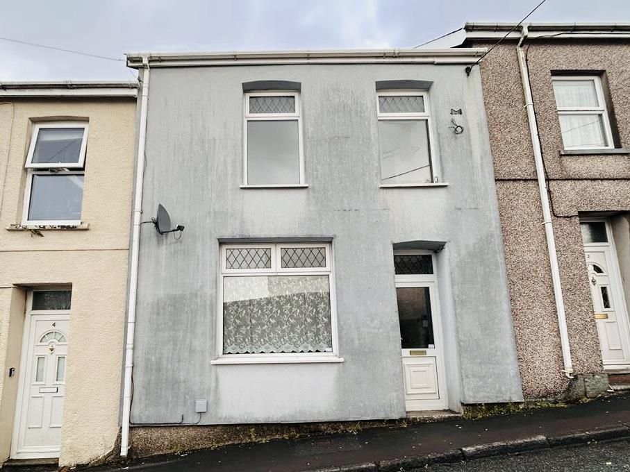 3 bed terraced house for sale in Park Place, Tumble, Llanelli SA14, £129,950