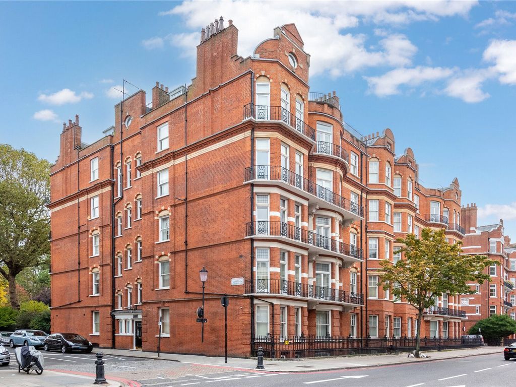 3 bed flat for sale in Barkston Gardens, Earls Court SW5, £1,595,000