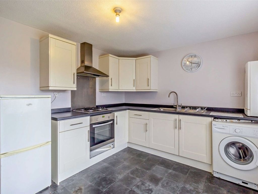 2 bed flat for sale in Hallow Drive, Newcastle Upon Tyne, Tyne And Wear NE15, £45,000