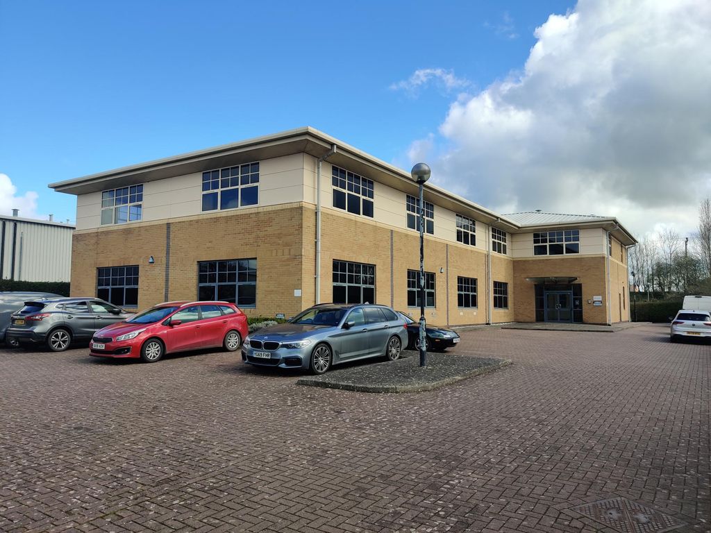 Office to let in Network House, Langford Locks, Kidlington OX5, £116,600 pa
