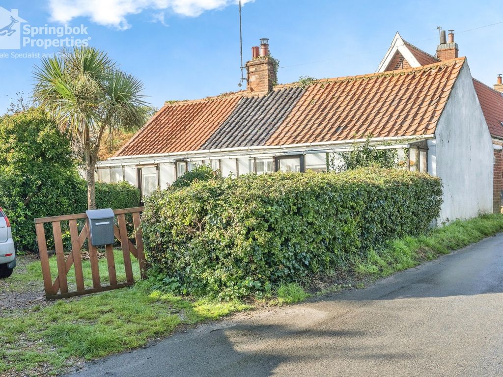 1 bed cottage for sale in 7 Upper Street, Norwich, Norfolk NR13, £230,000