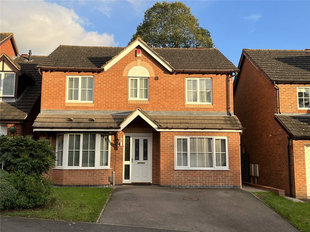 4 bed detached house for sale in Allerton Drive, Leicester, Leicestershire LE3, £380,000