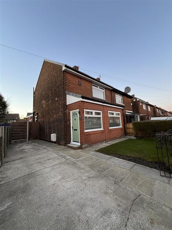 2 bed semi-detached house to rent in Crowhill Road, Ashton-Under-Lyne OL7, £1,150 pcm