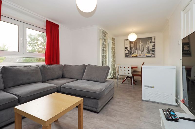 2 bed flat for sale in Captain