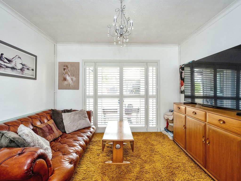 3 bed detached house for sale in Cwmfelin Road, Bynea, Llanelli SA14, £350,000