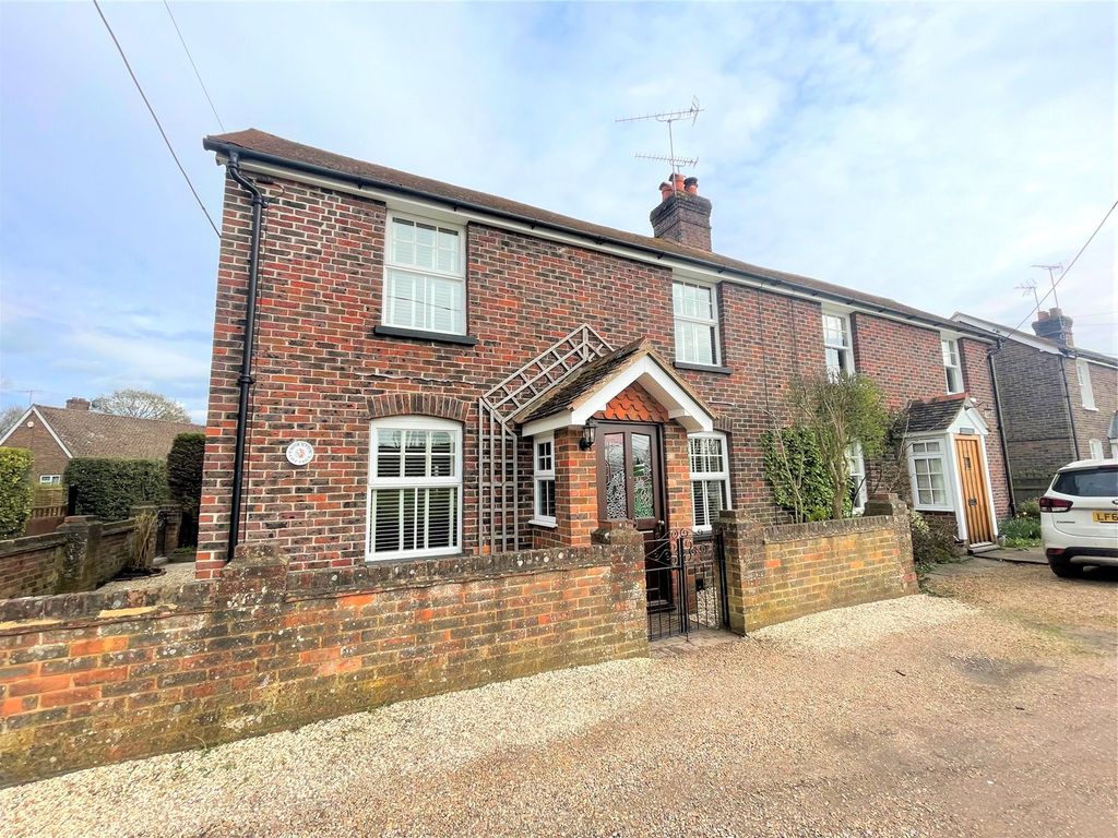 4 bed semi-detached house to rent in Peat Common, Elstead, Godalming, Surrey GU8, £2,250 pcm