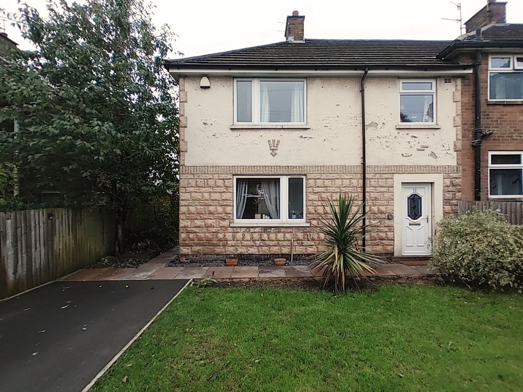 3 bed end terrace house for sale in Thornaby Drive, Clayton, Bradford BD14, £160,000