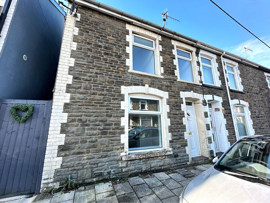 3 bed end terrace house for sale in Usk Road, Bargoed CF81, £120,000