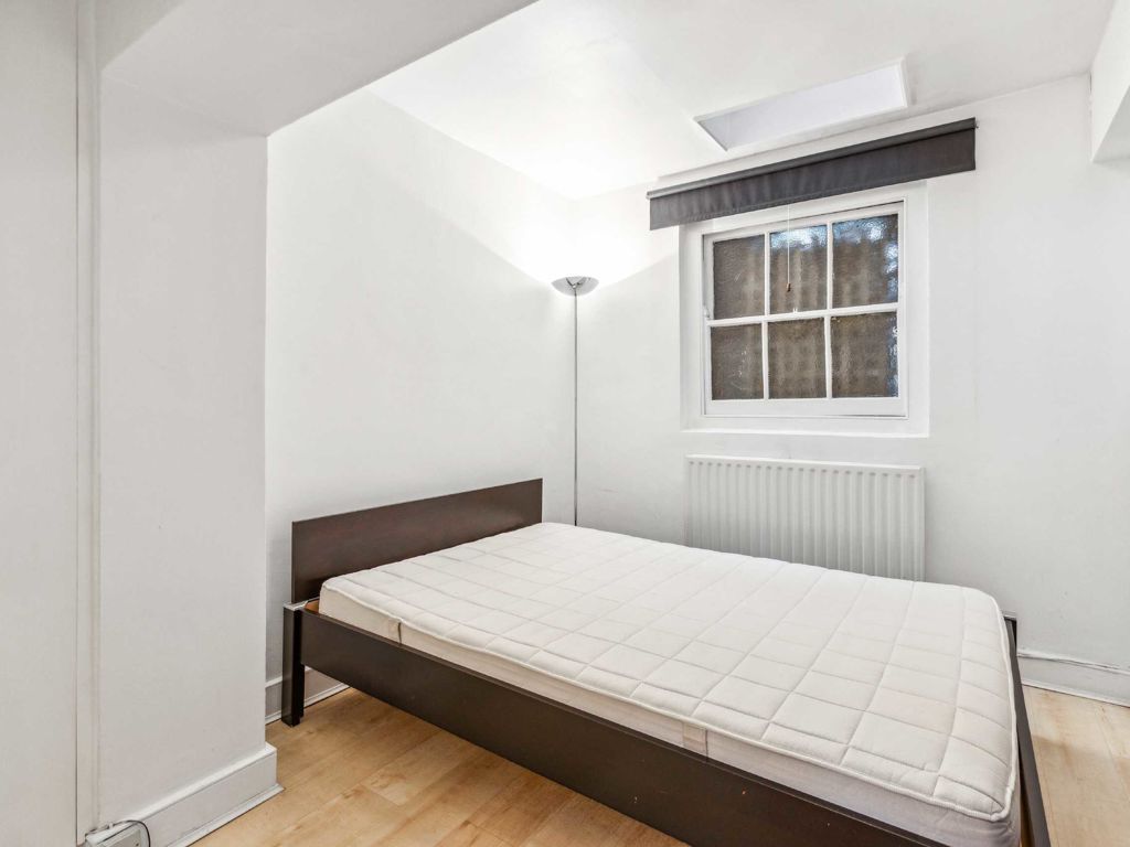 1 bed flat for sale in Oakley Street, London SW3, £495,000