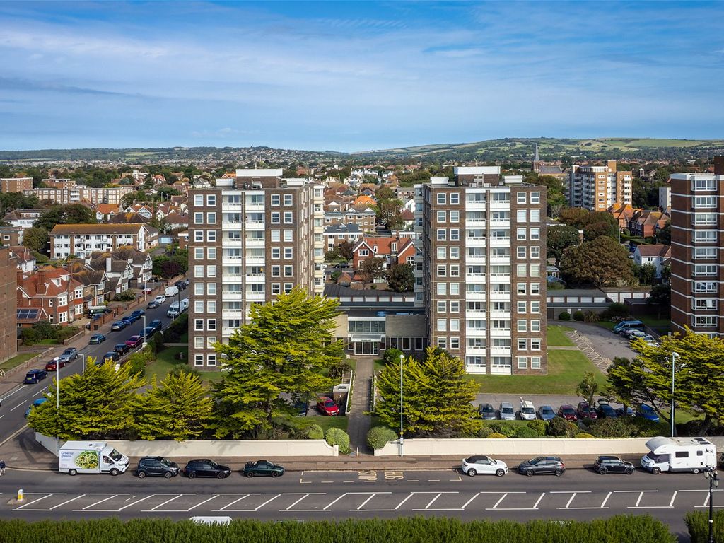 2 bed flat for sale in West Parade, Worthing, West Sussex BN11, £250,000