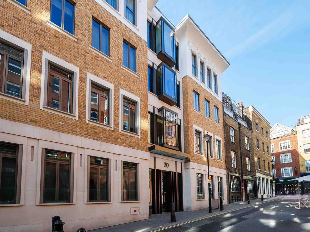 1 bed flat for sale in Bedfordbury, Covent Garden, London WC2N, £900,000