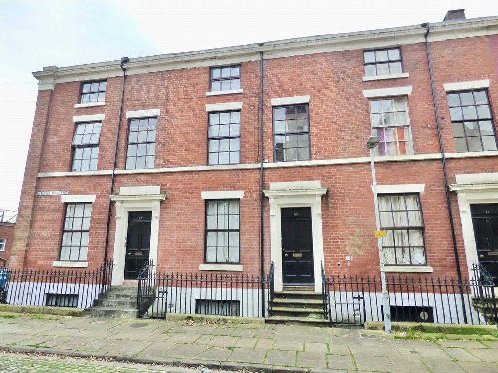 1 bed flat for sale in Wellington Street, Preston, Lancashire PR1, £35,000