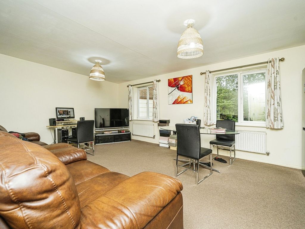 2 bed flat for sale in Loxdale Sidings, Bilston WV14, £112,000