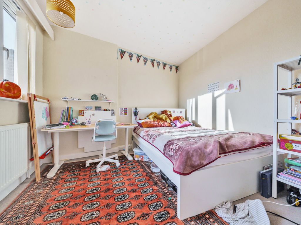 4 bed maisonette for sale in Fishponds Road, Fishponds, Bristol BS16, £250,000