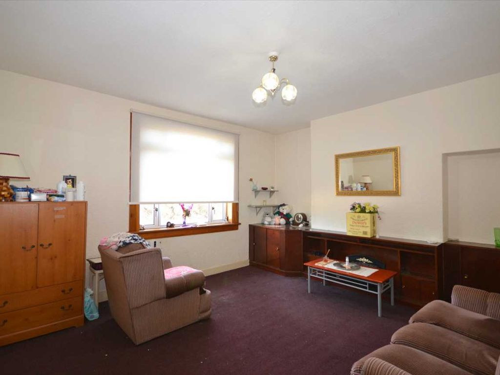 2 bed flat for sale in Main Street, Rutherglen, Glasgow G73, £62,000