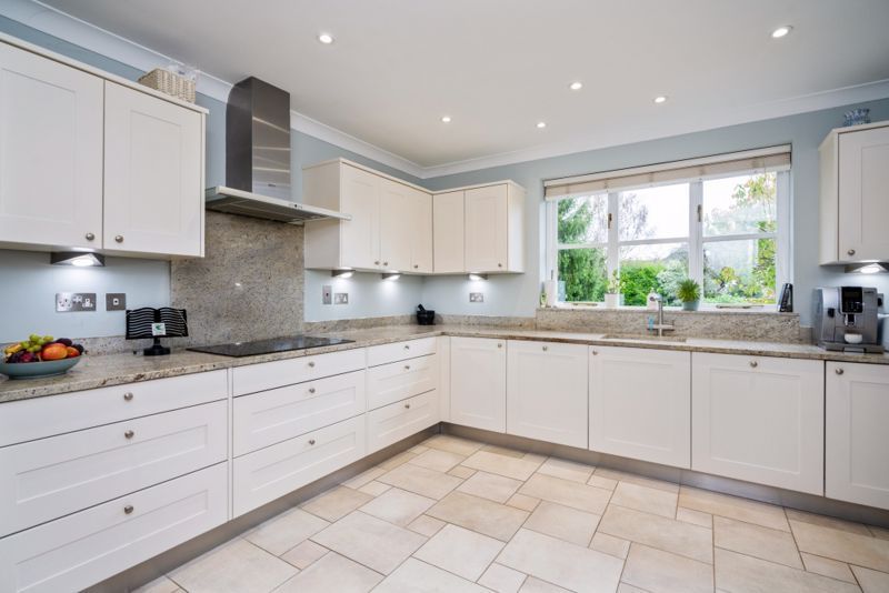 3 bed detached house for sale in Naphill Common, Naphill, High Wycombe HP14, £845,000