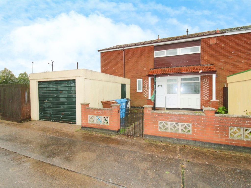 3 bed end terrace house for sale in Pitsford Close, Bransholme, Hull HU7, £109,950
