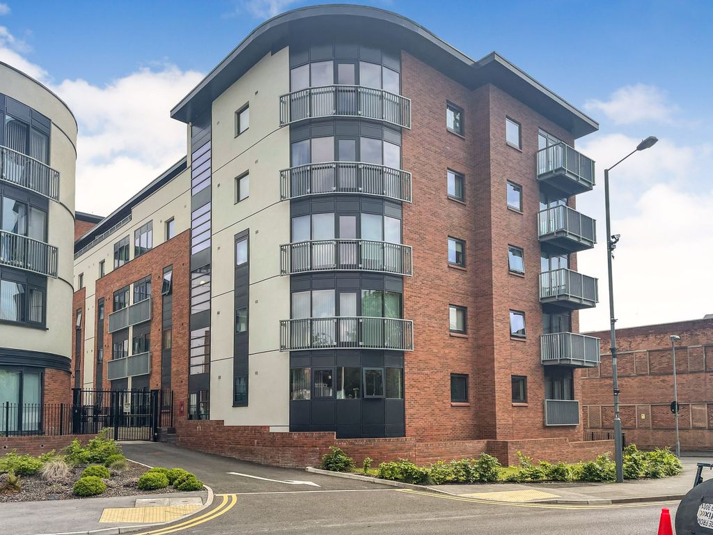 2 bed flat for sale in Sand Pits, The Quadrant B1, £205,000