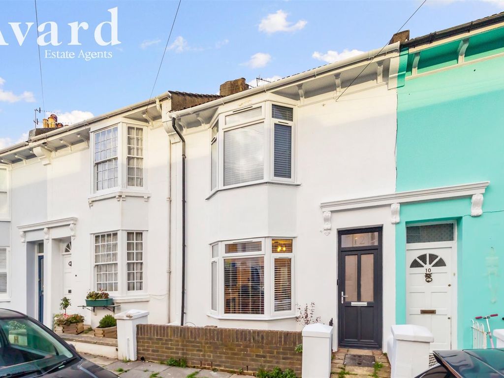 2 bed terraced house for sale in Winchester Street, Brighton BN1, £575,000