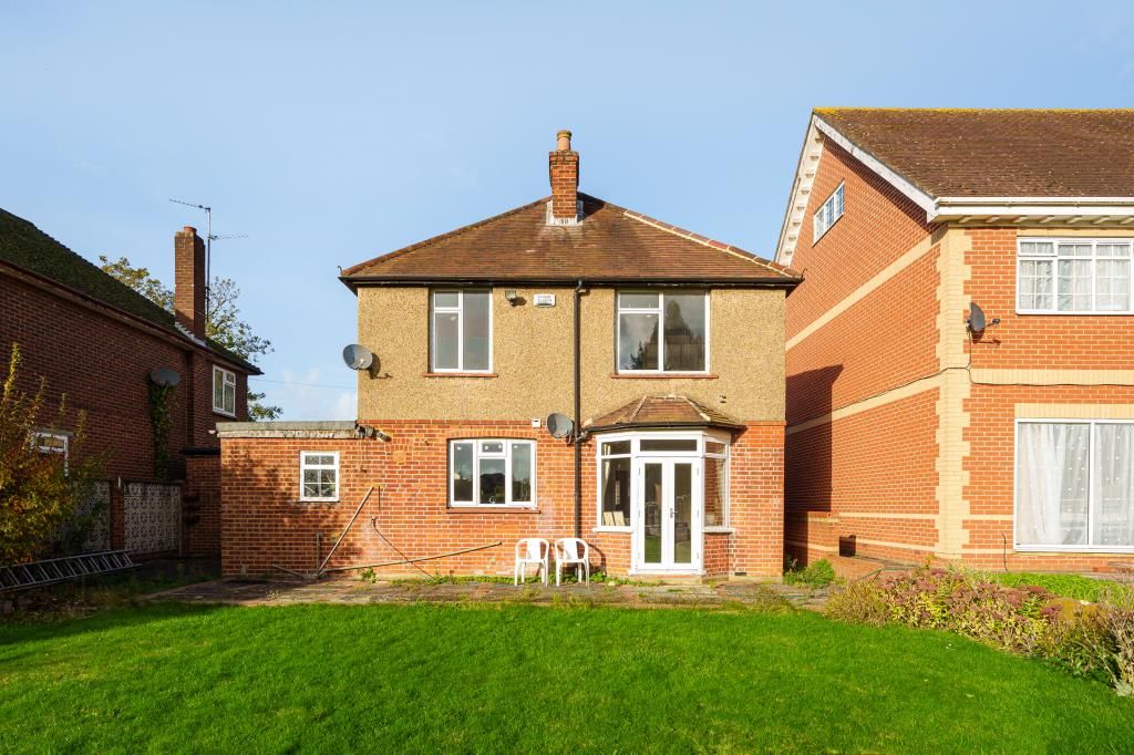 4 bed detached house for sale in Langley, Berkshire SL3, £850,000