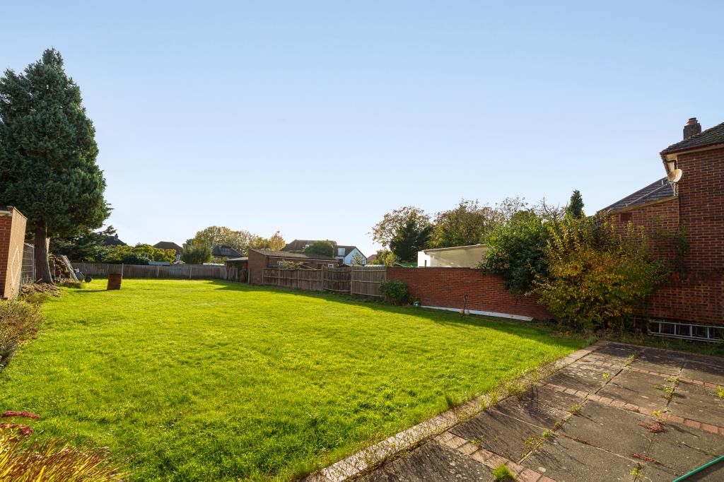 4 bed detached house for sale in Langley, Berkshire SL3, £850,000