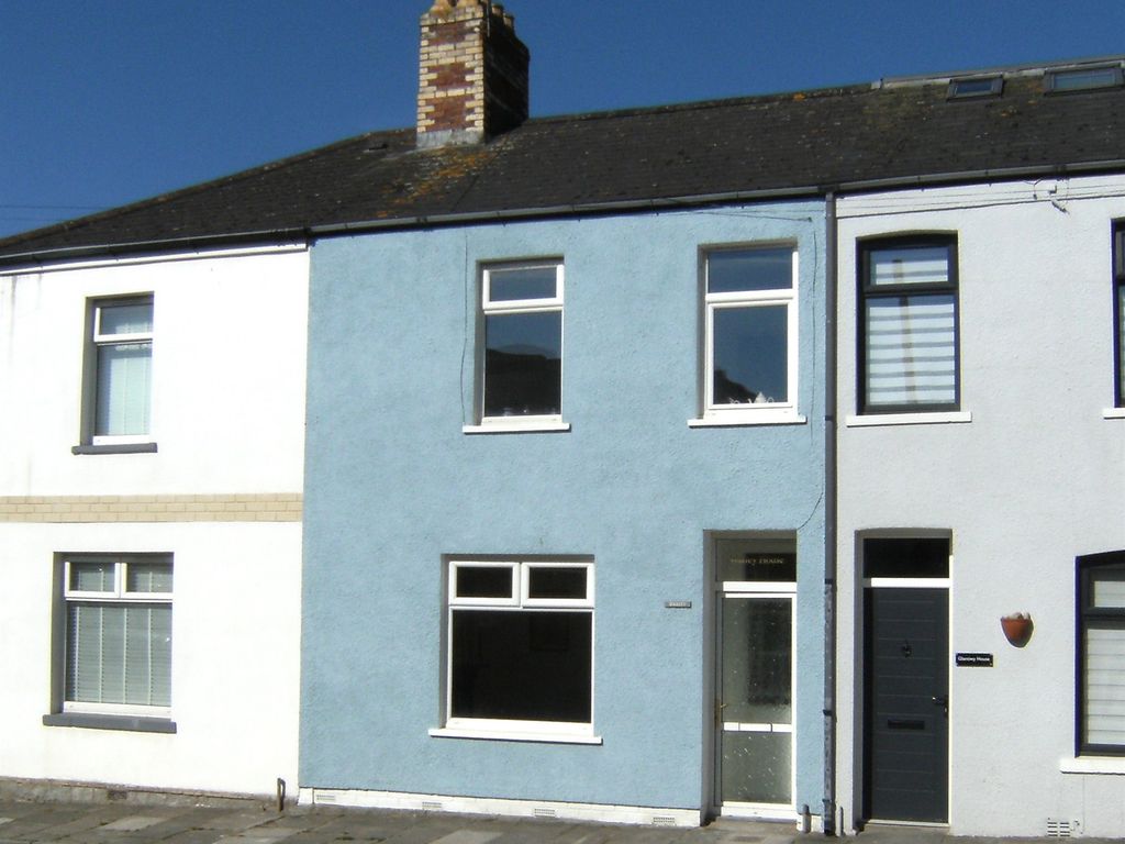 3 bed terraced house for sale in Railway Terrace, Penarth CF64, £315,000