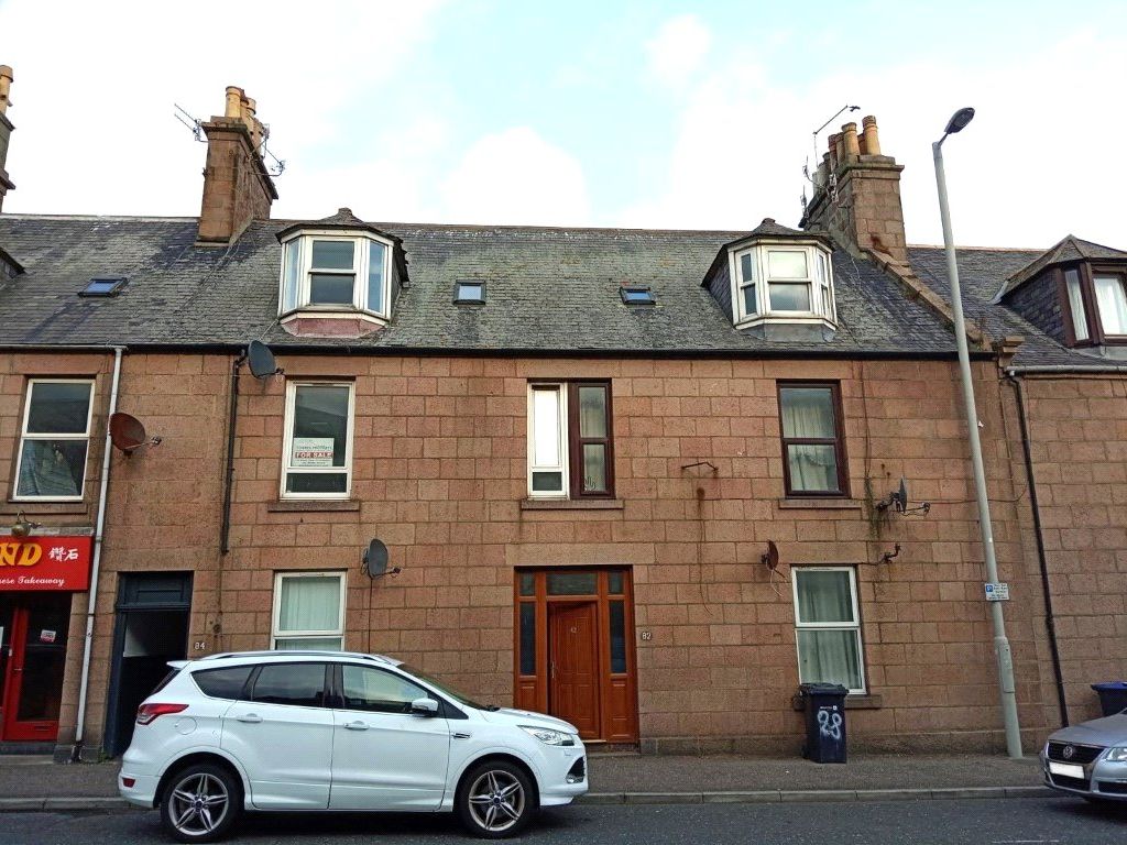2 bed flat for sale in Queen Street, Peterhead, Aberdeenshire AB42, £39,000