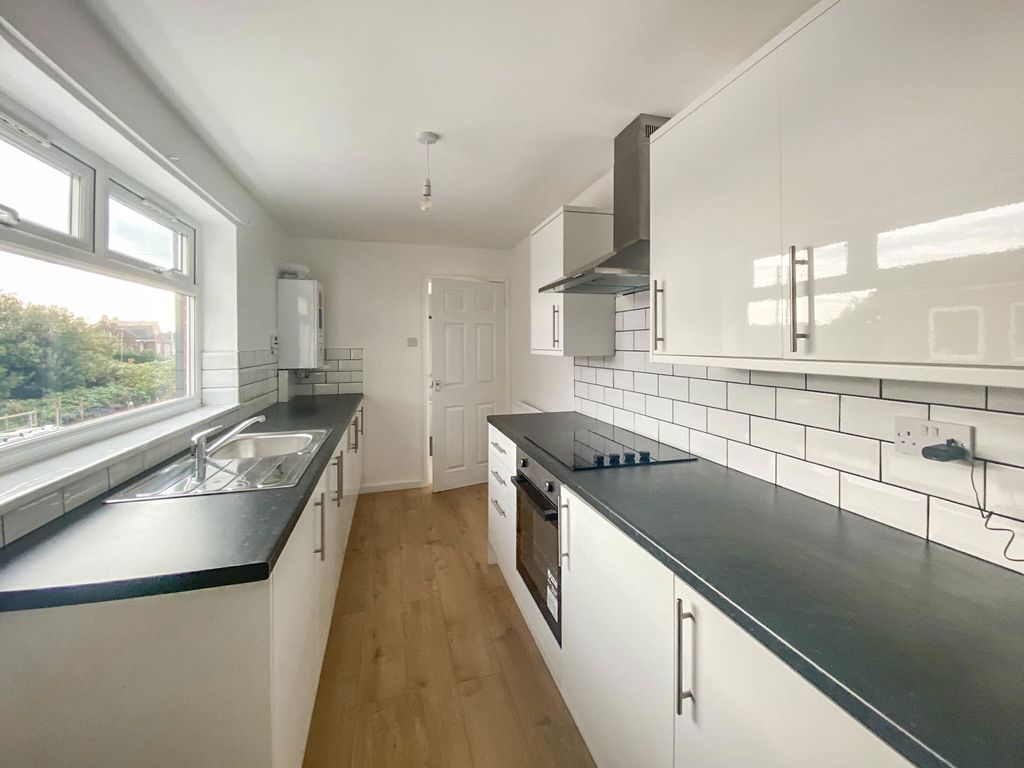 2 bed flat for sale in Jubilee Terrace, Bedlington NE22, £59,950